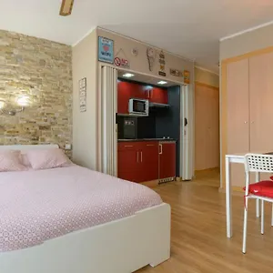 https://loft-zona-fenals-lloret-de-mar.catalonia-hotels.com